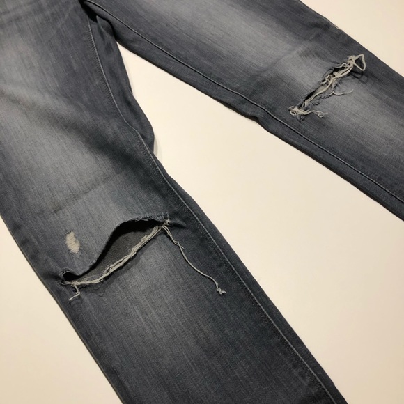 DL1961 - Picture 2 of 8